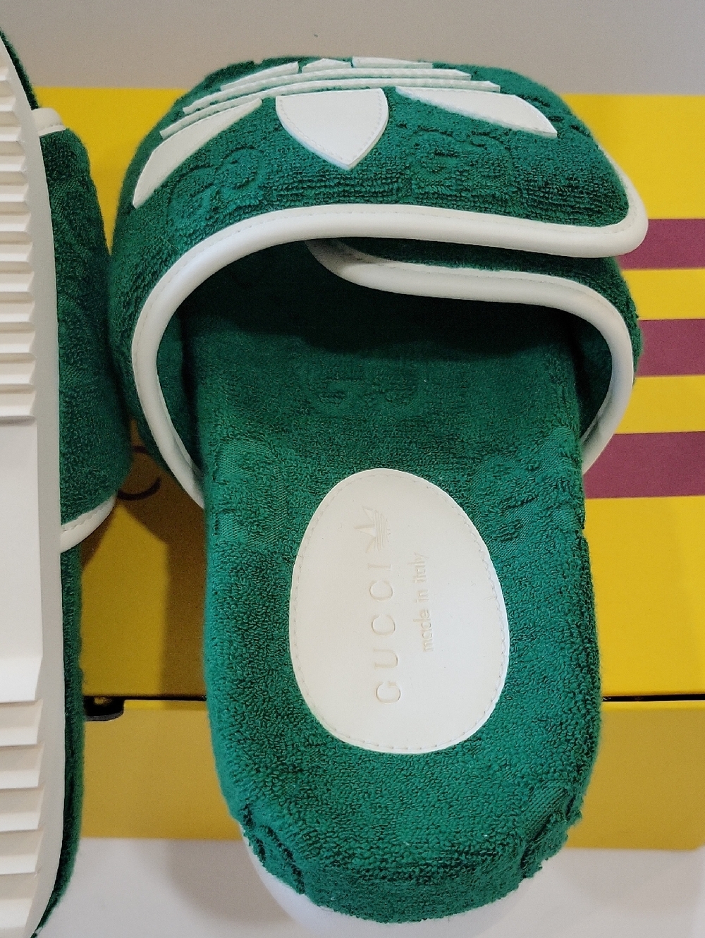 adidas Collab With GUCCI Green and White Slide Sandals with Trefoil - Picture 5 of 5